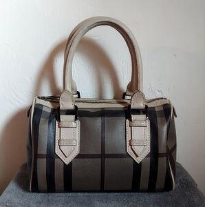 Burberry Smokey Boston Bag
